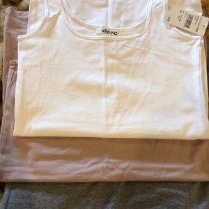 Women’s Tank Tops